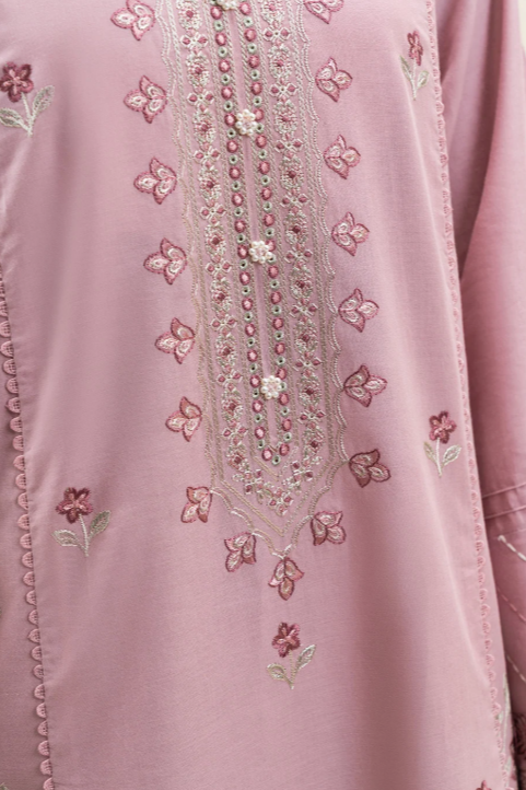 3 PIECE EMBROIDERED LAWN SUIT