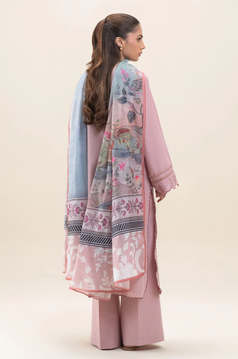 3 PIECE EMBROIDERED LAWN SUIT