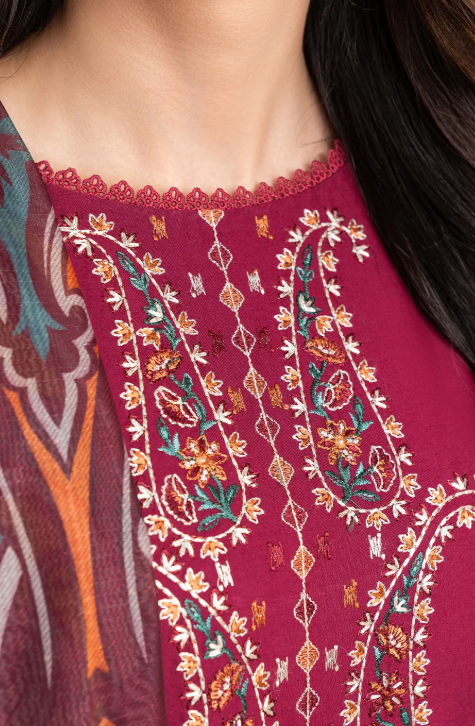 3 PIECE EMBROIDERED LAWN SUIT