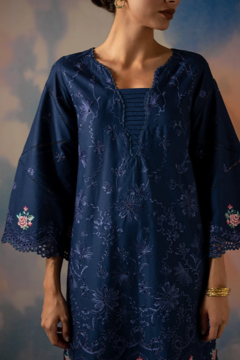 3 PIECE EMBROIDERED CHIKANKARI SUIT WITH BAMBER DUPATTA