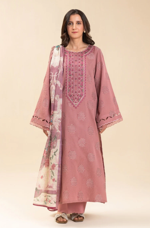 3 PICE EMBROIDERED LAWN SUIT