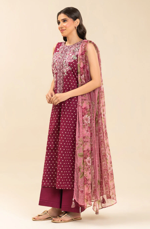3 PIECE EMBROIDERED LAWN SUIT