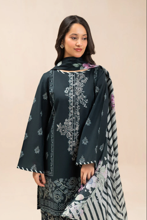 3 PIECE EMBROIDERED LAWN SUIT