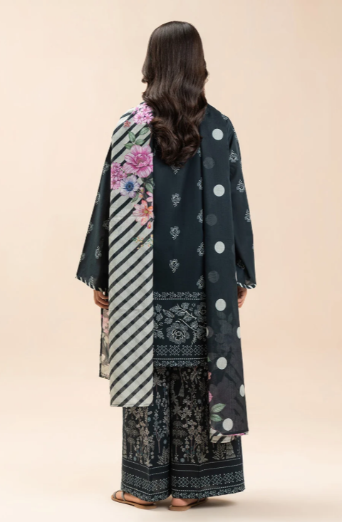 3 PIECE EMBROIDERED LAWN SUIT
