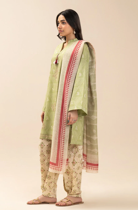 3 PIECE EMBROIDERED LAWN SUIT