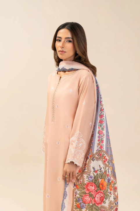 3 PIECE EMBROIDERED LAWN SUIT