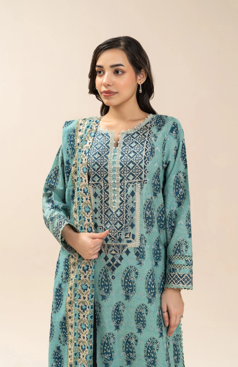 3 PIECE EMBROIDERED LAWN SUIT
