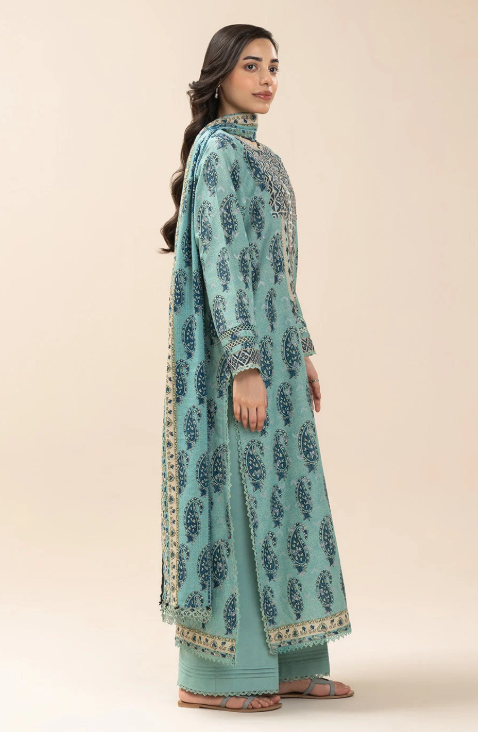 3 PIECE EMBROIDERED LAWN SUIT