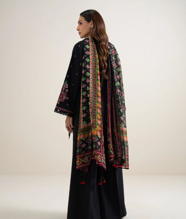 3 Piece - Embroidered Lawn Suit